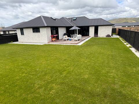Cosy and Modern spacious home