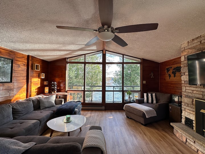 Charming Waterfront Cottage - North Bay