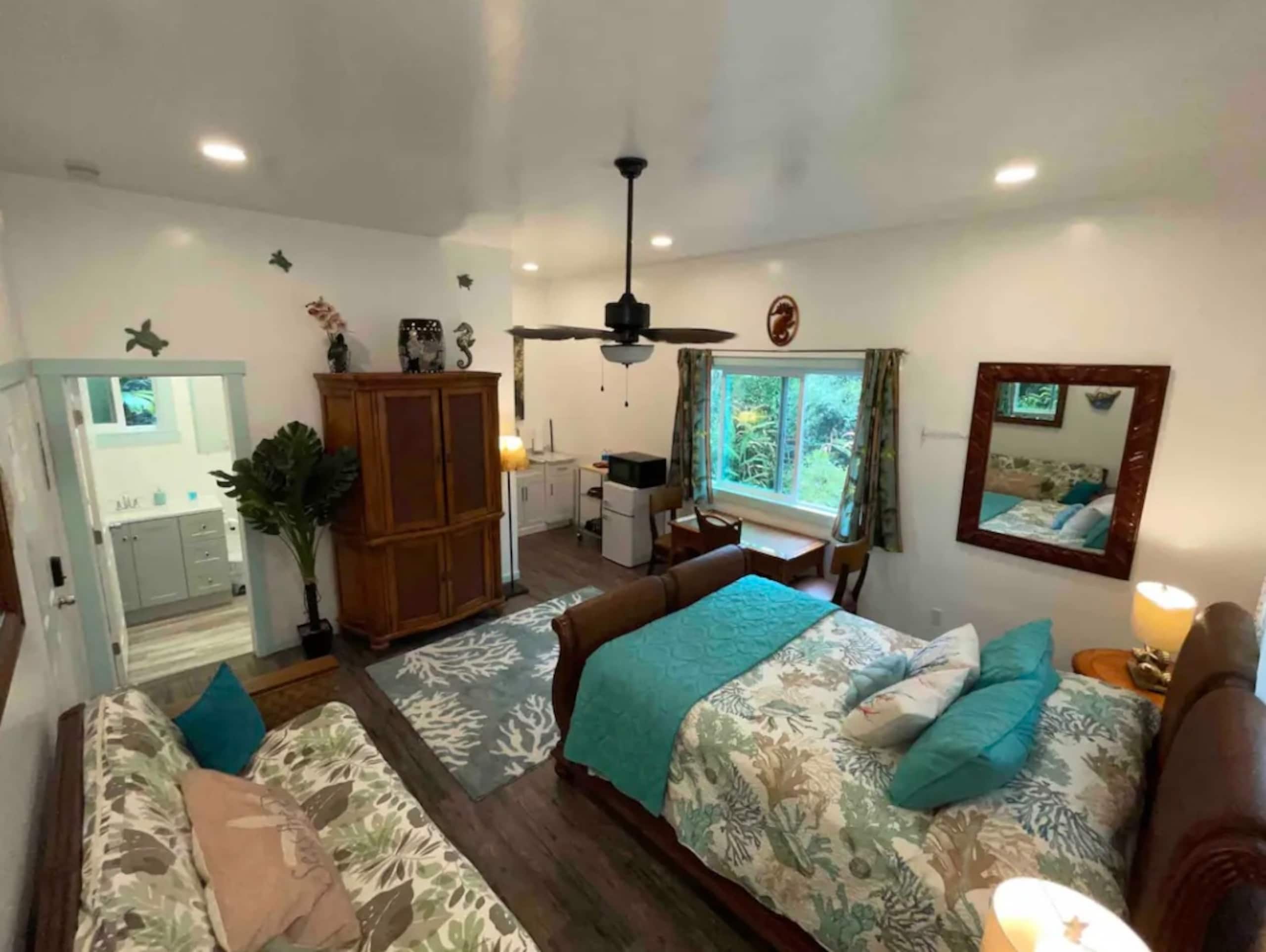 Home in Hilo · ★5.0 · 2 bedrooms · 2 shared baths - Image 18