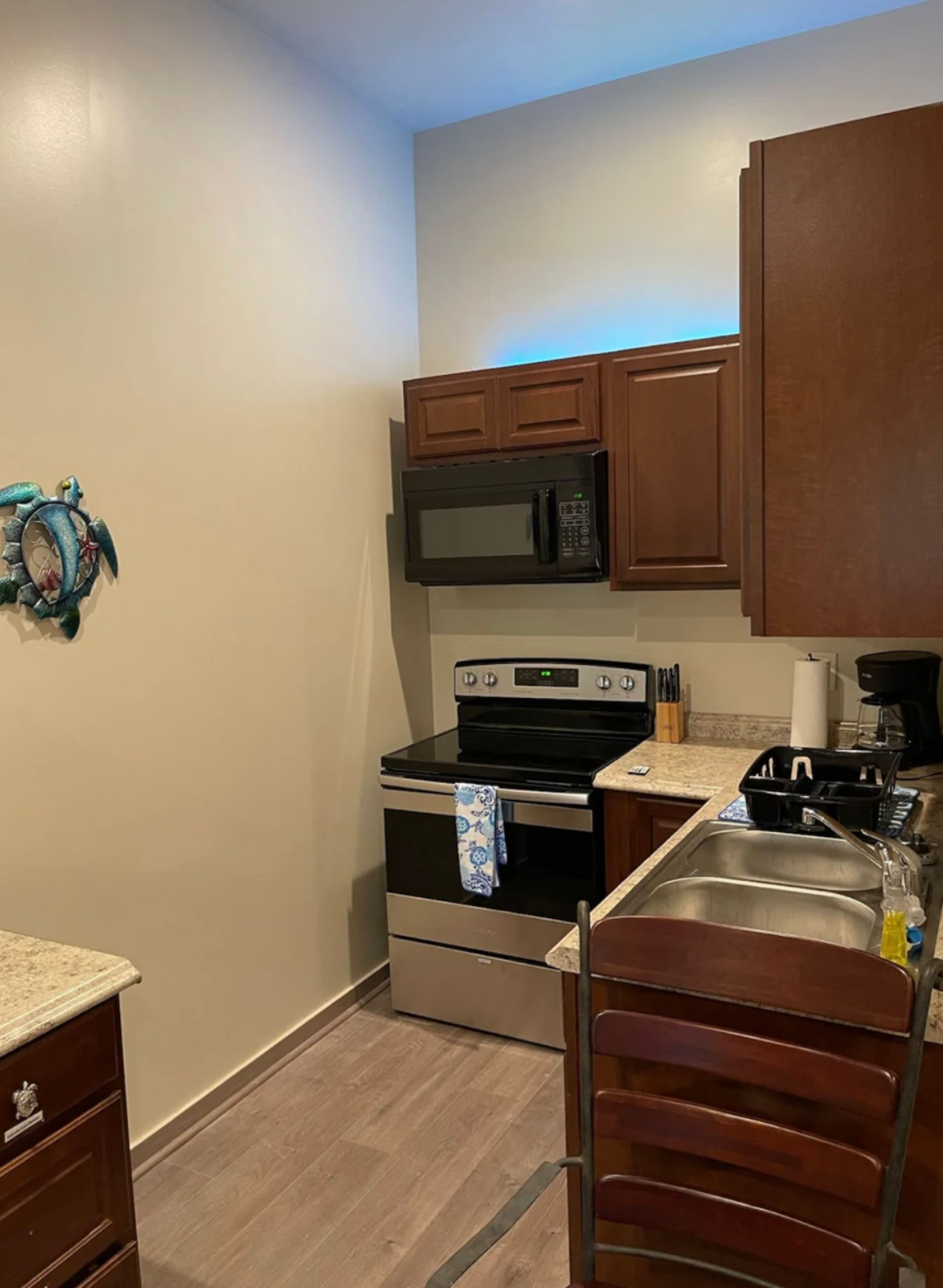 Home in Hilo · ★5.0 · 2 bedrooms · 2 shared baths - Image 4