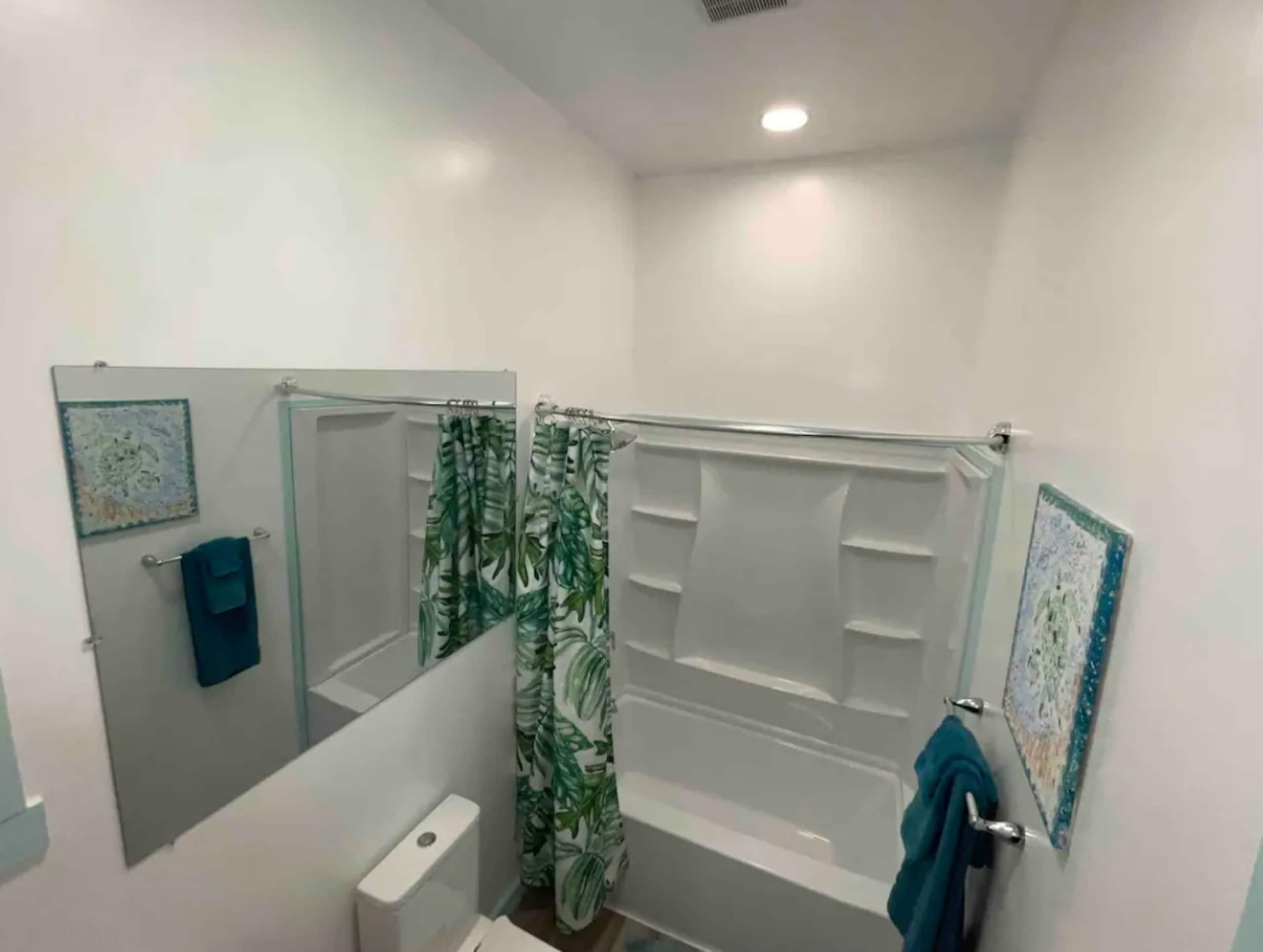 Home in Hilo · ★5.0 · 2 bedrooms · 2 shared baths - Image 28