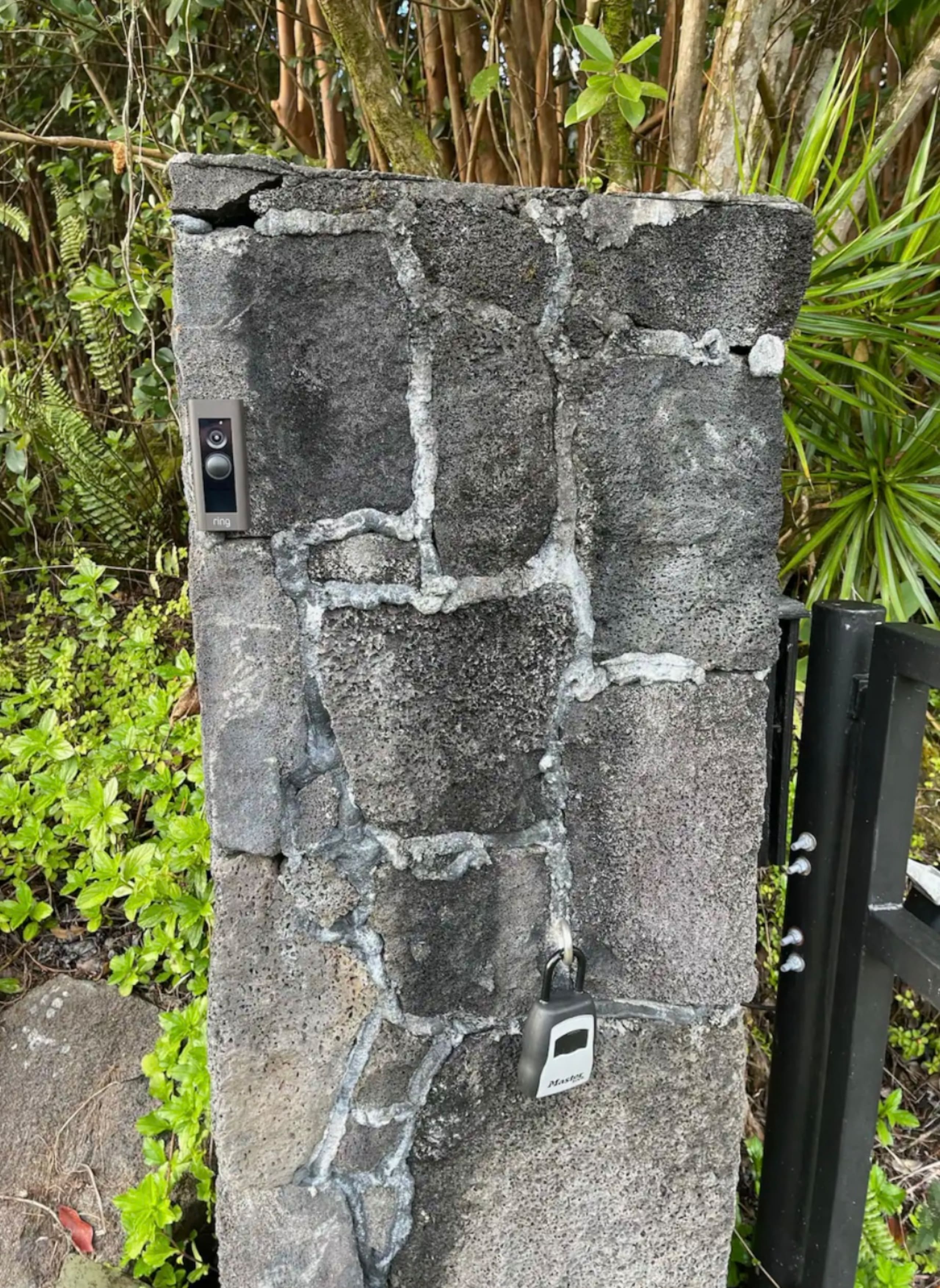 Home in Hilo · ★5.0 · 2 bedrooms · 2 shared baths - Image 41