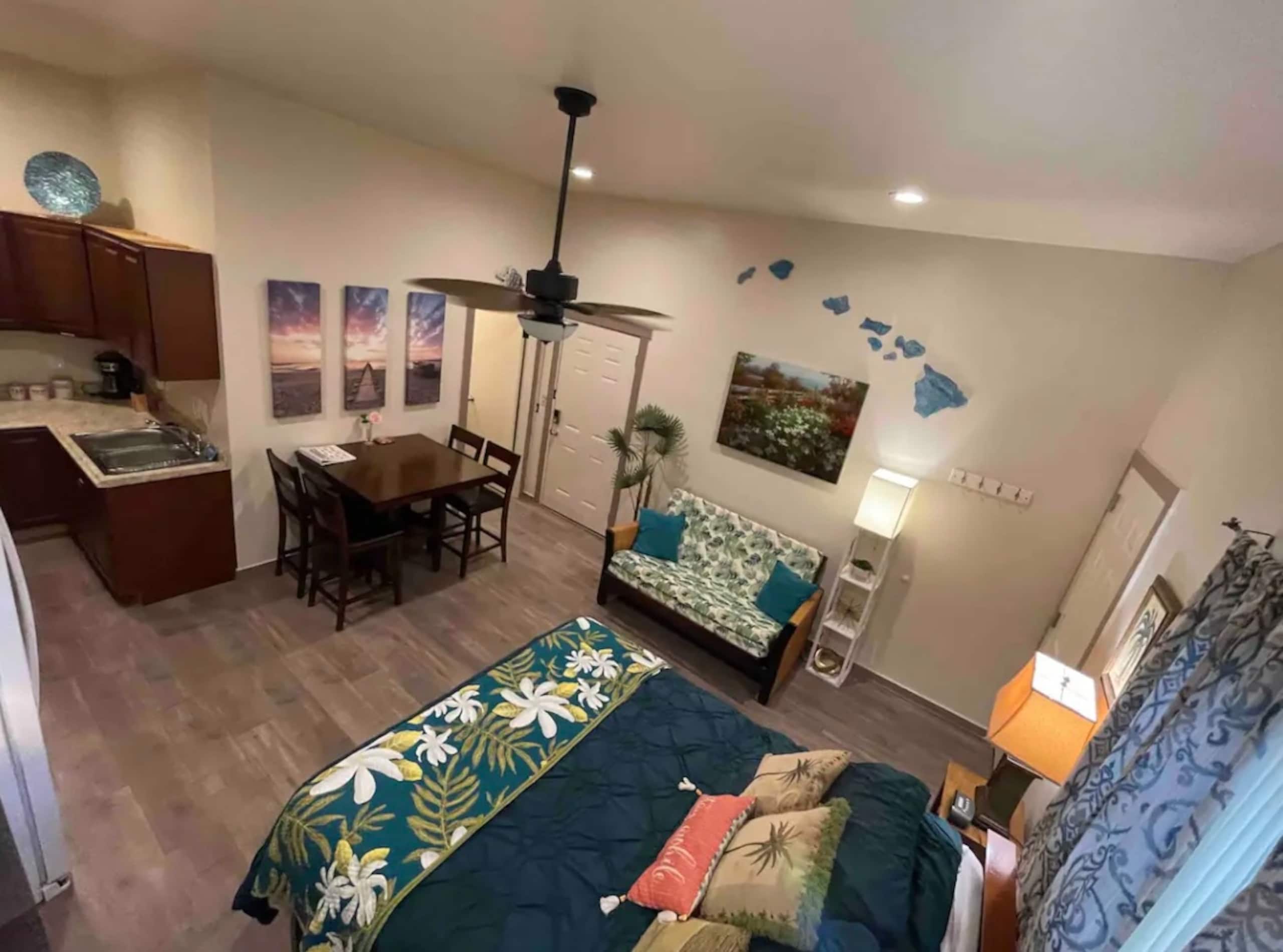 Home in Hilo · ★5.0 · 2 bedrooms · 2 shared baths - Image 13