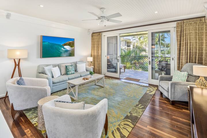 Beachfront Paradise~ Ocean Views & 5 Star Reviews! gallery image 4