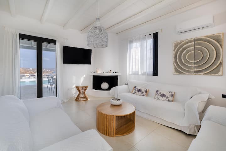 Princess Ii | Hydro Massage & Private Pool Retreat - Mykonos