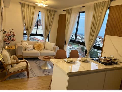 Top Airbnb: Beautiful, Modern and Central. in Cali