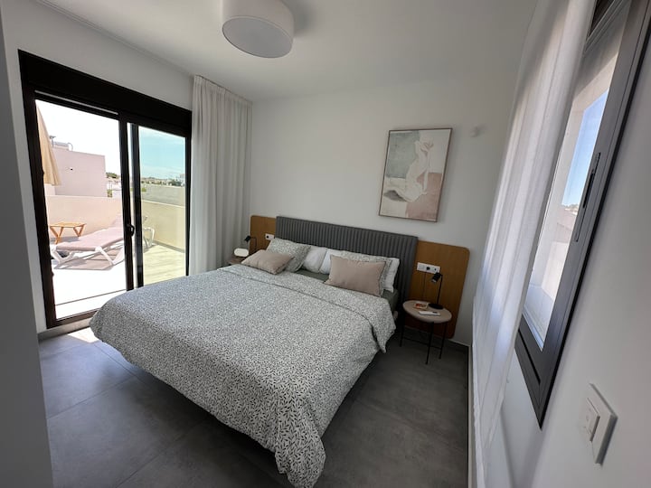 Spavaća soba s izravnim pristupom balkonu 22 m2