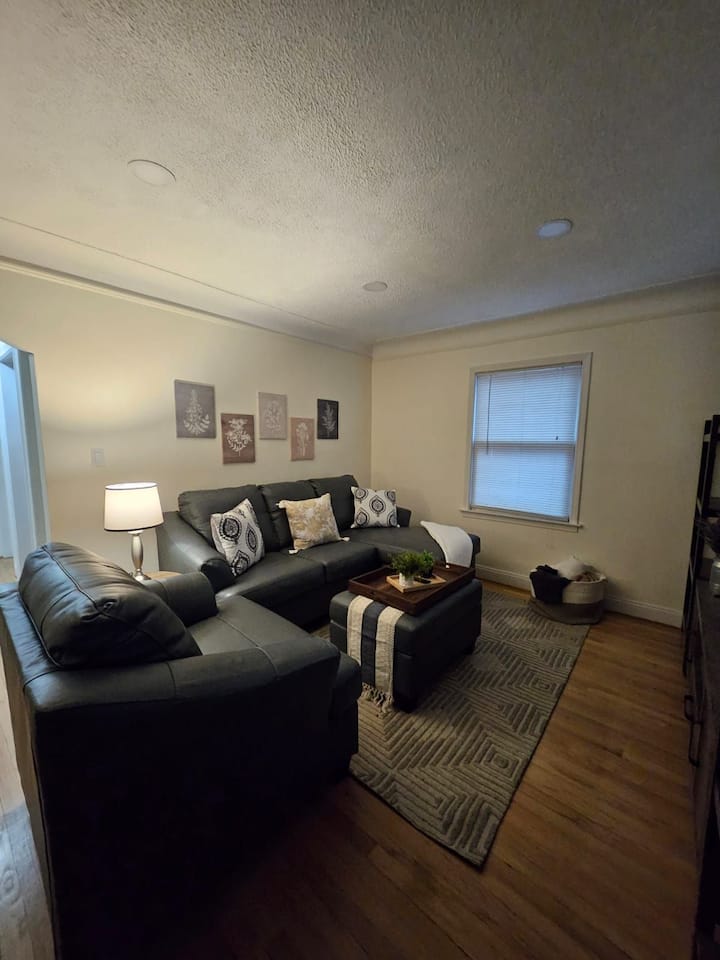 Modernized Dearborn Gem-telegraph/ford Rd - Dearborn, MI