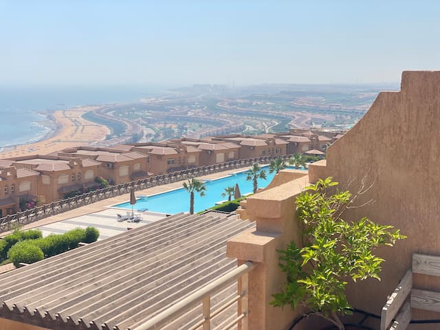 Rooftop chalet in AinSokhnaTelal