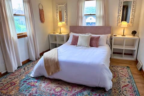 Sunshine Daydream • Spacious 3BR | Feels Like Home