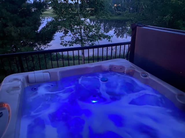 Modern Riverfront Loghome gallery image 3