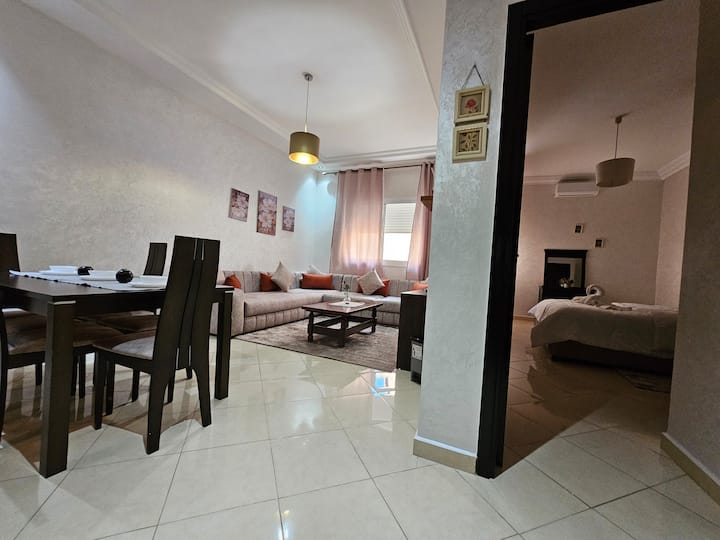 Chambre Salon Moderne Acôté De La Gare Tgv - Tanger