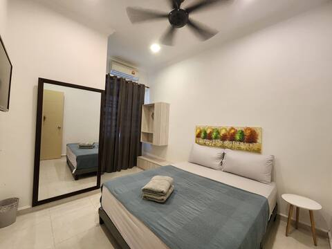 A(Female Only) CoLiving Style - 2KM to Aking Jetty