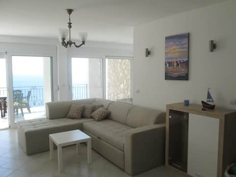 Successful Airbnb property: Sea&pool apartment "Katja" in Dubrava