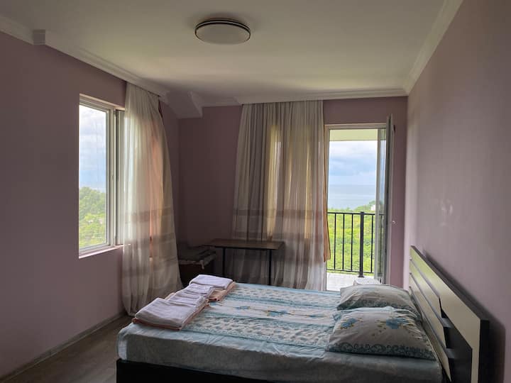 საძინებელი 4