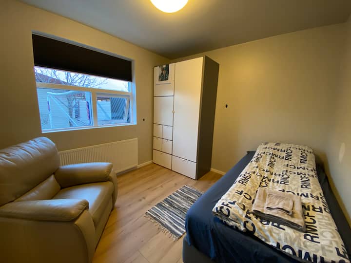 საძინებელი 4