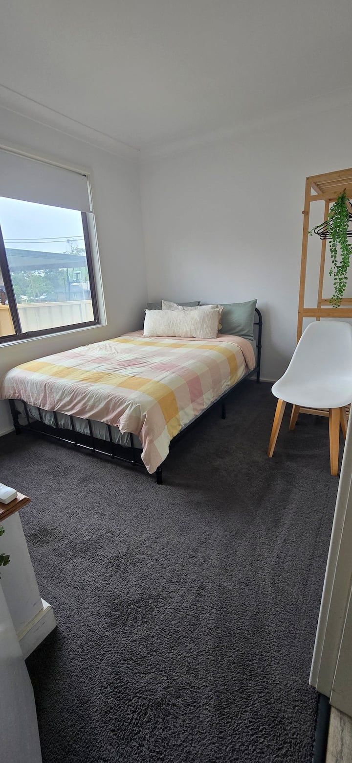 Basic comfy clean place to rest - Room 4 - Houses for Rent in ...