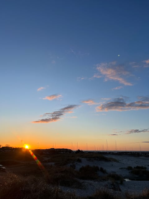 Cozy family home near forest and beach