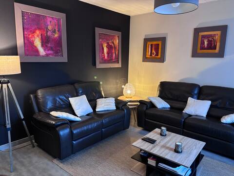 Popular Airbnb listing: Small house 3-star furnished vacation rental for 2 people in Saint Pierre D'oléron