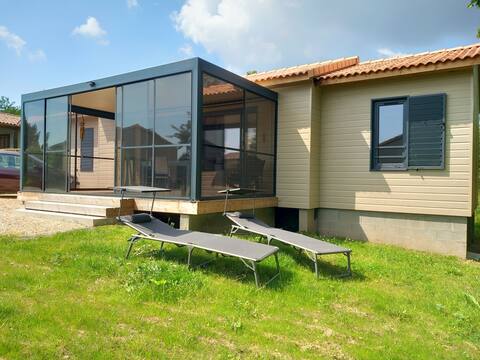 entire place 4/5 people