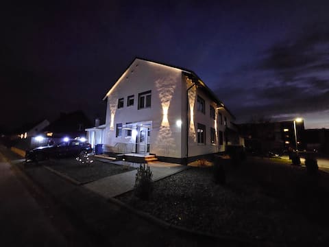 3 Room big Apartment with kitchen and Balcony