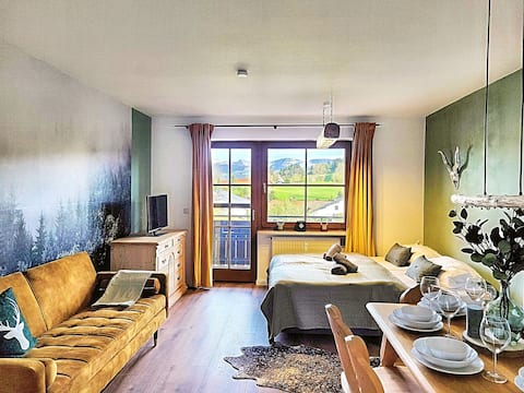 Lindners Hideaways | Mountain View Balcony Garden