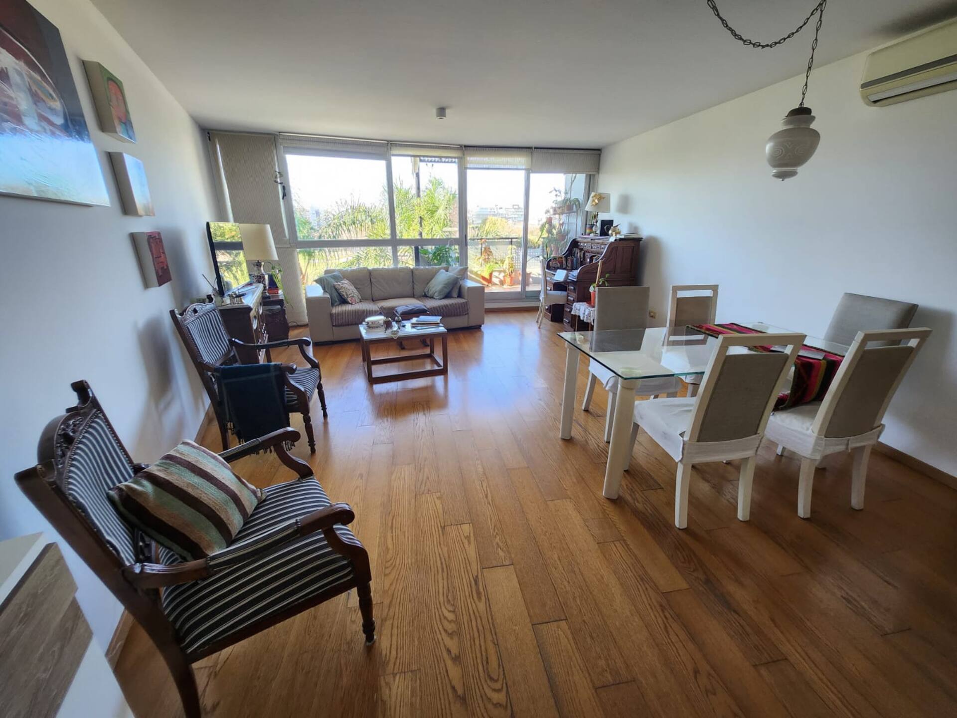 Apartamento de 2 dormitórios em Colegiales