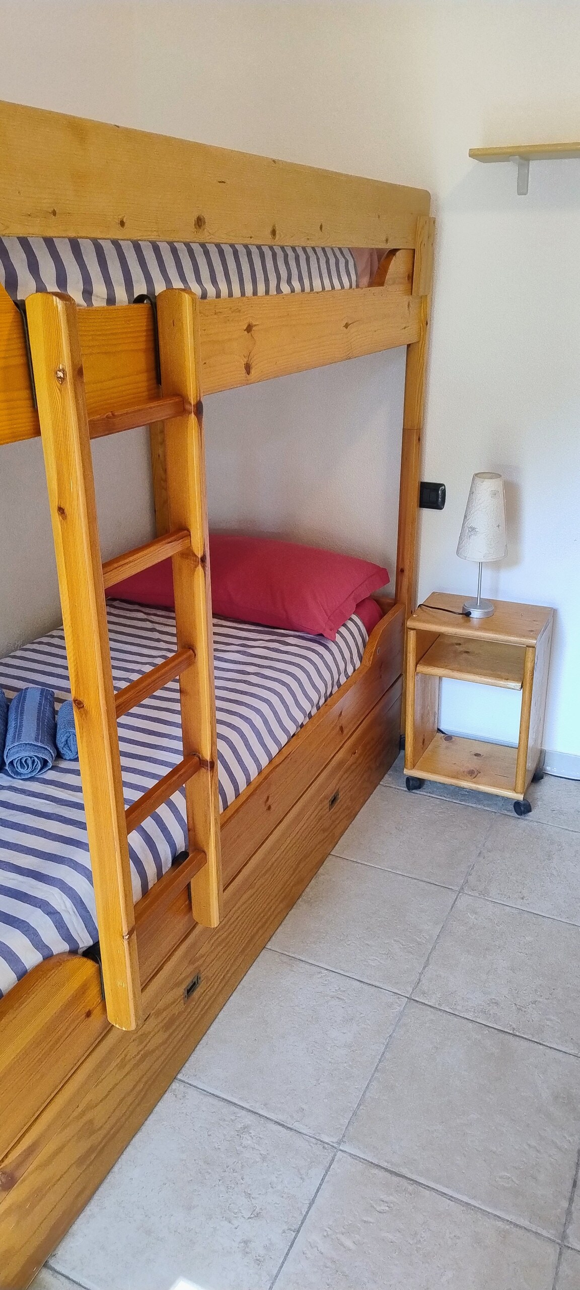 საძინებელი 2