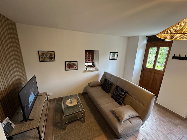 Appart Cosy Tout Confort, Bien éQuipé, Au Calme - Champagnole