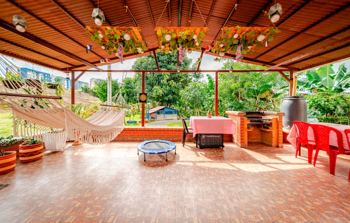 Charming Family House in the heart of Pereira