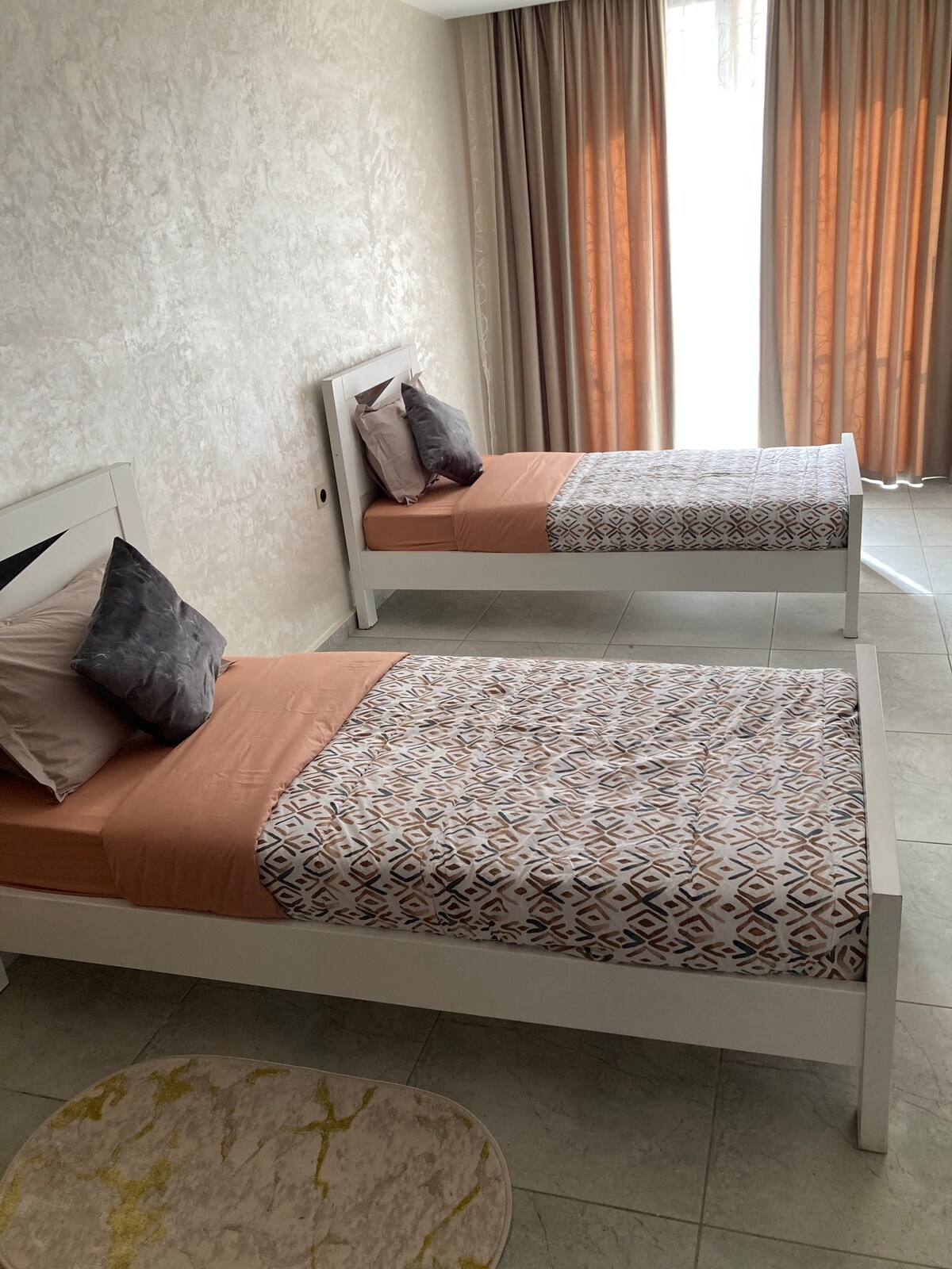 غرفة النوم 2