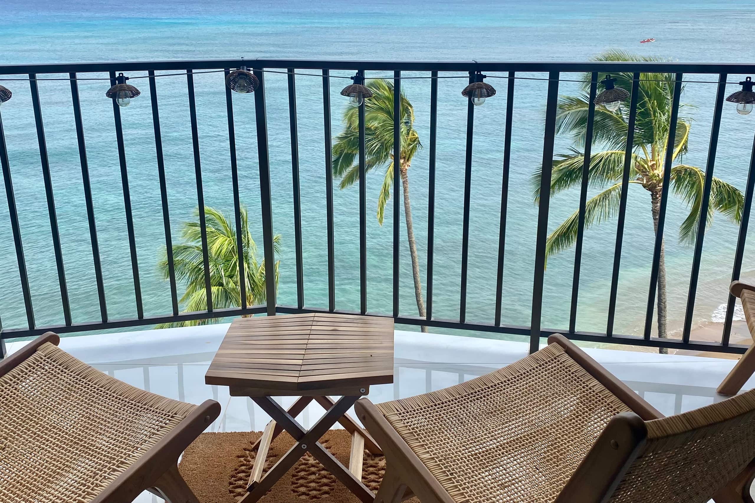 Condo in Lahaina · ★4.94 · Studio · 1 bath - Image 1