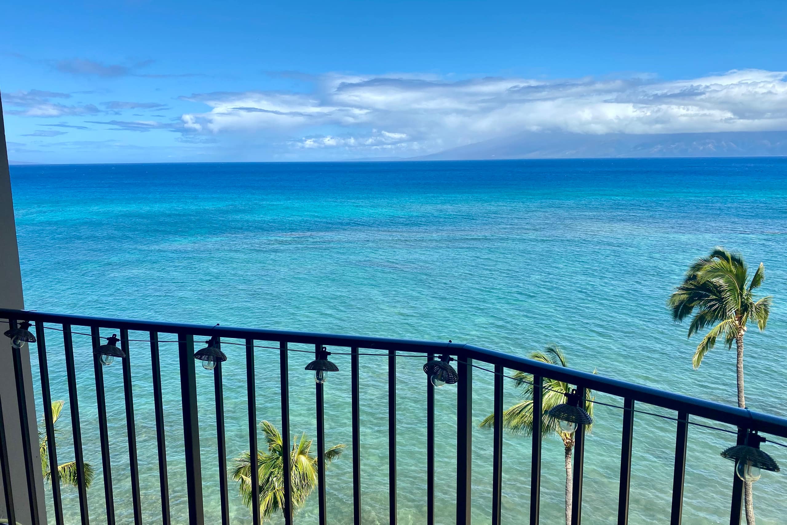 Condo in Lahaina · ★4.94 · Studio · 1 bath - Image 11