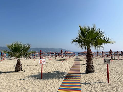 Holiday home 200 meters from the sea in Isca Marina (CZ)