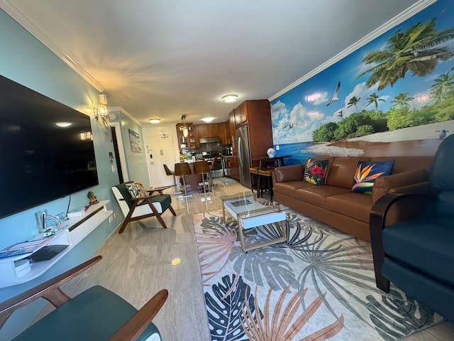 Aloha Waikiki Condo 2Beds, 2Baths, Free Parking.