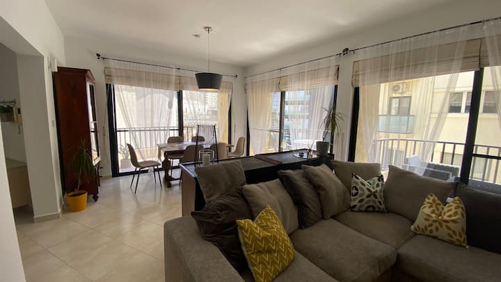 Elegant Sea View 3 Bed Apartment - Valletta, Malta