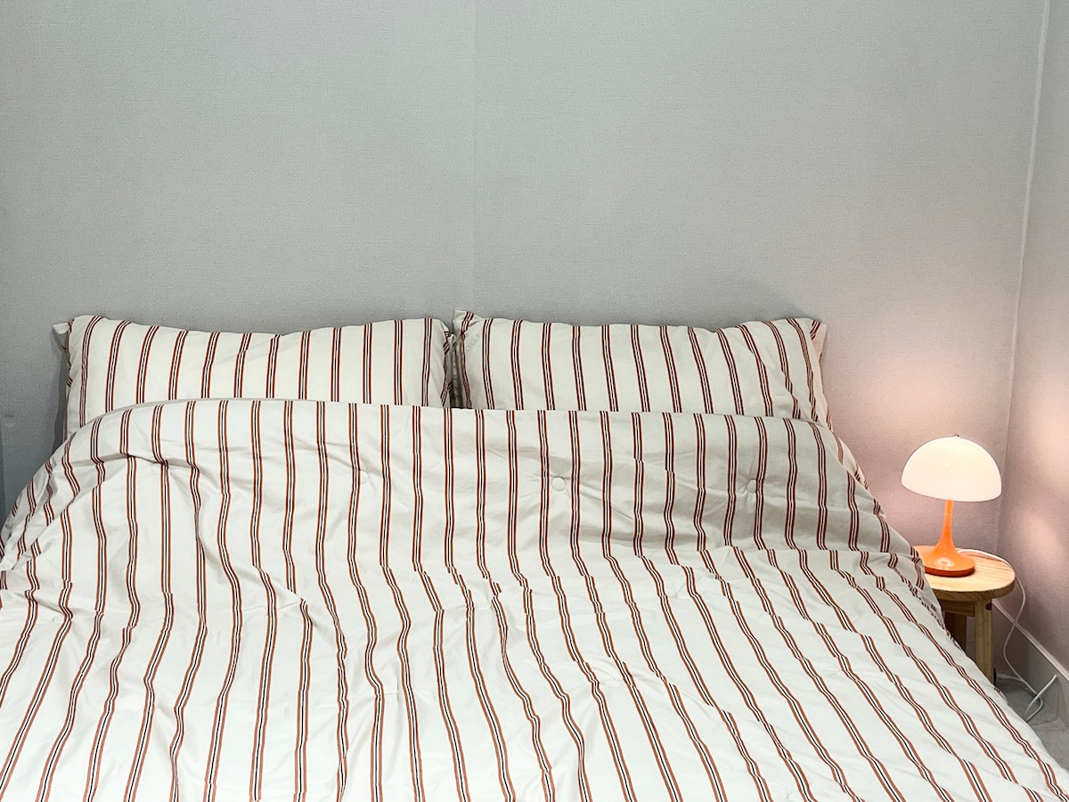 Disponible para 5-6 huéspedes