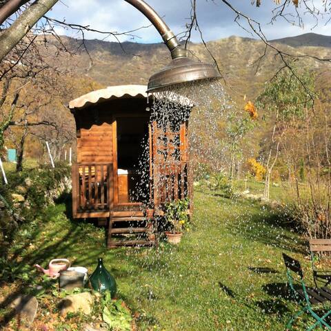 Liguria from a completely different angle: in a Pipowagen!