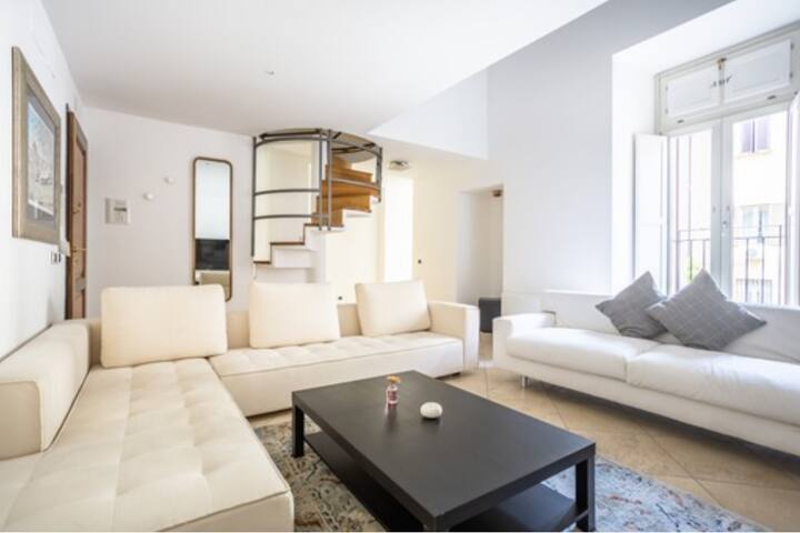 cisterna esclusive apartment