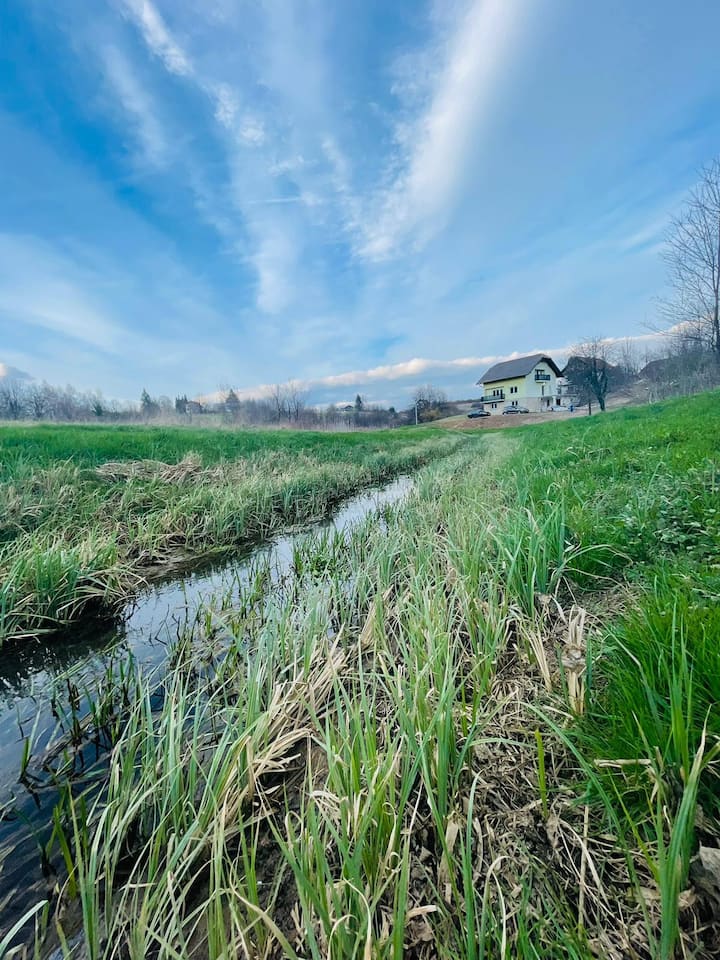 Apartman Za 6 Osoba S Kuhinjom - Grabovac