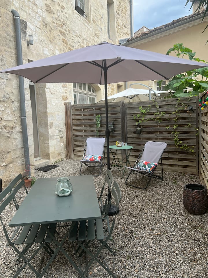 Intra-muros Beau F2 Avec Grande Terrasse & Clim - Avignon