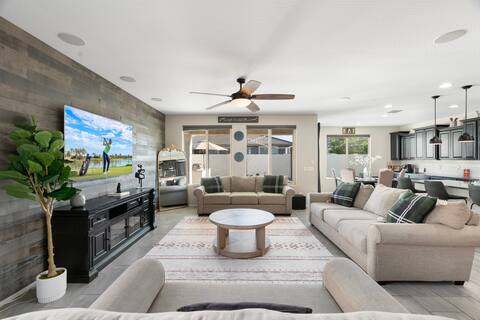 The Saguaro Oasis Home • Arcade • BBQ Grill