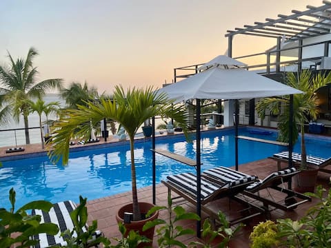 Beachfront Villa w/ Ocean Views