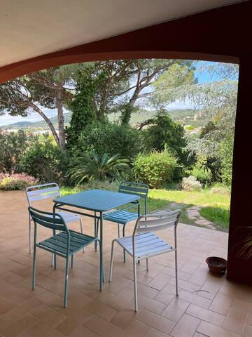 Amplia casa a 10 min de la playa