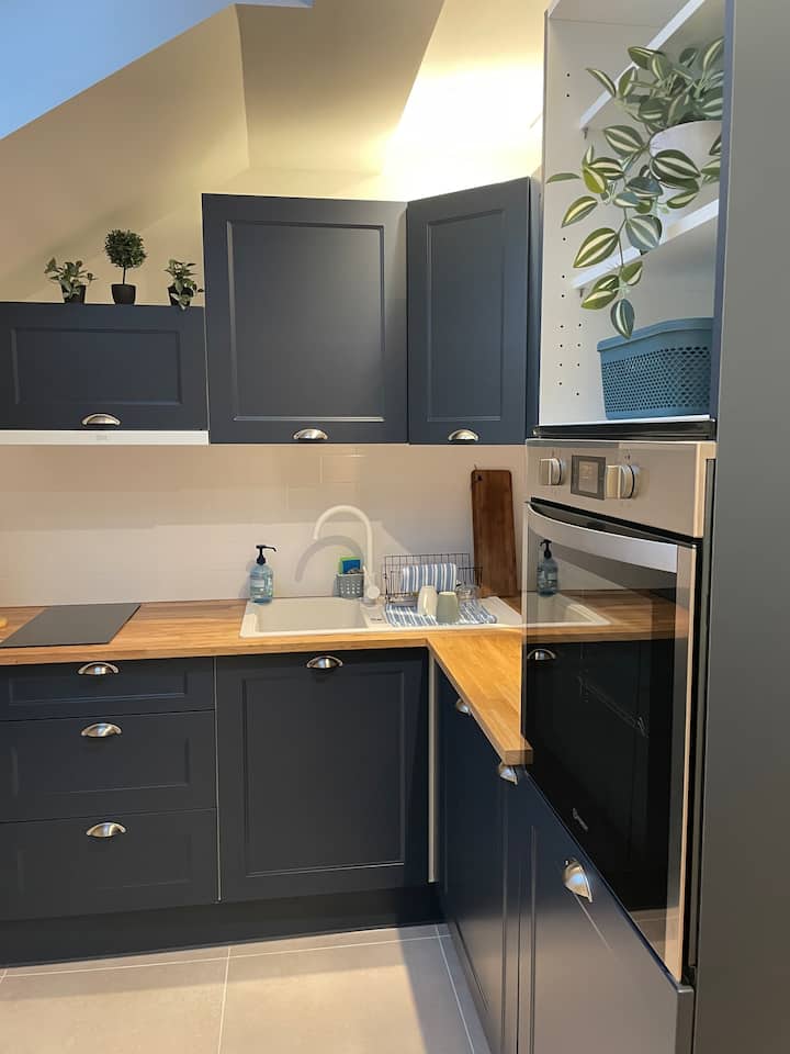 2br Apartment • Free Parking • Near Geneva - La Roche-sur-Foron