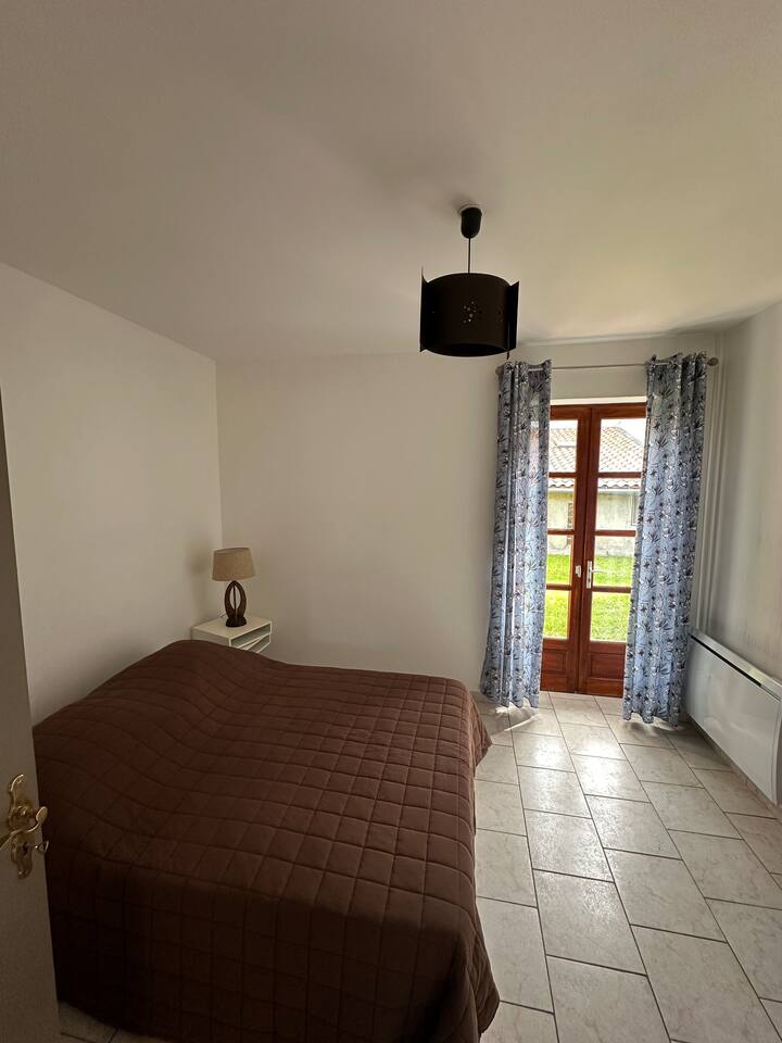 غرفة النوم 1