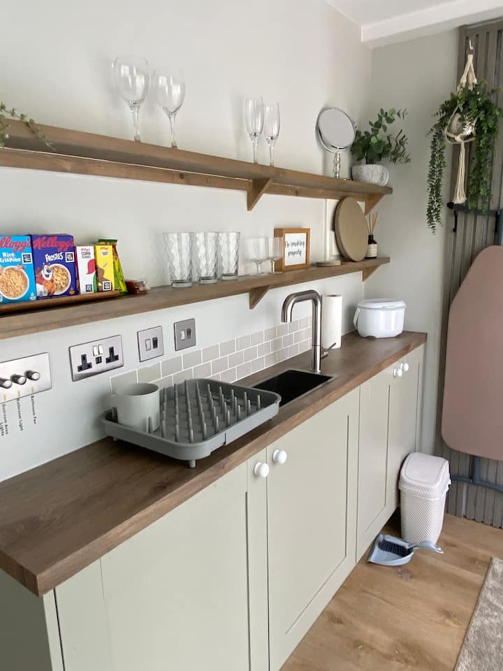 Benslow Path Guest Studio - Free Parking - Hertfordshire