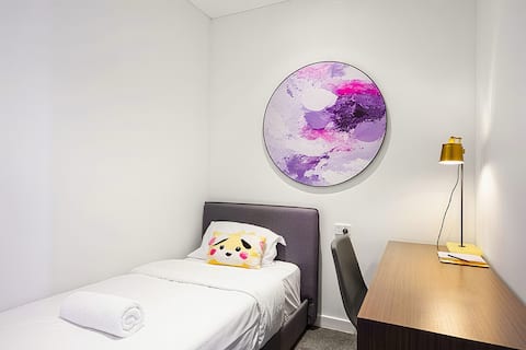 Top performing Airbnb: Convenient City Living Modern Apt in Chatswood in Chatswood