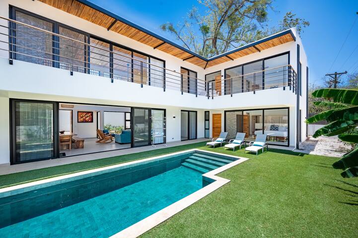 Sea Bird Luxury House