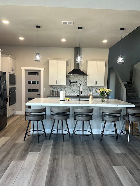 Beautiful Glendo Getaway